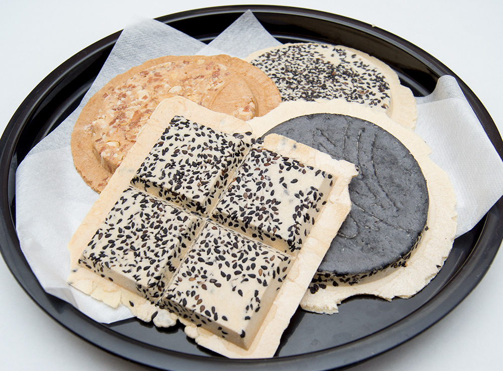 南部せんべい 彩（いろどり）